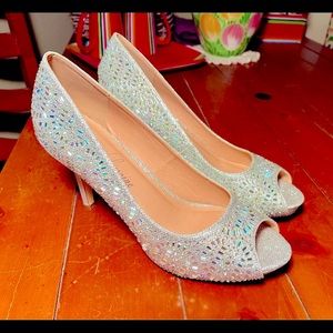 Lauren Lorraine peep toe dazzle pump